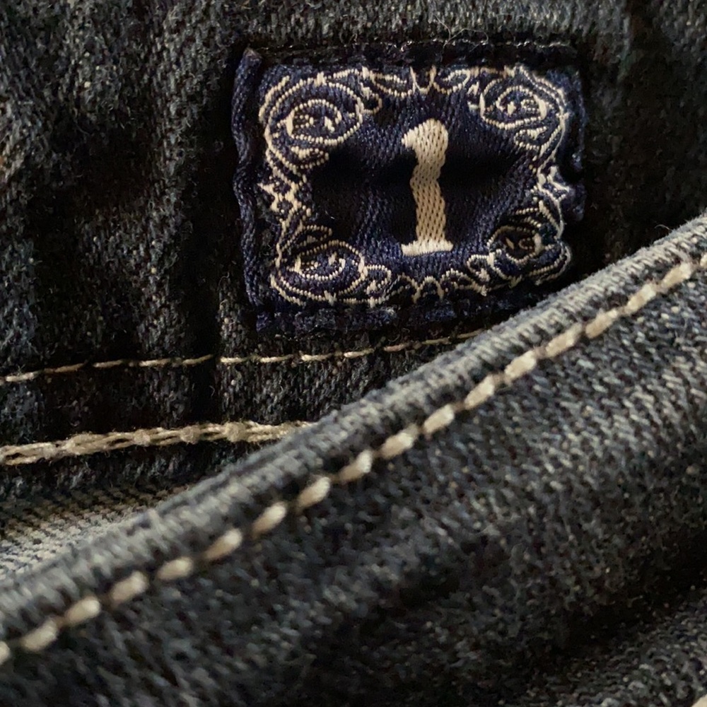 L.A. Idol Jeans - Picture 7 of 8